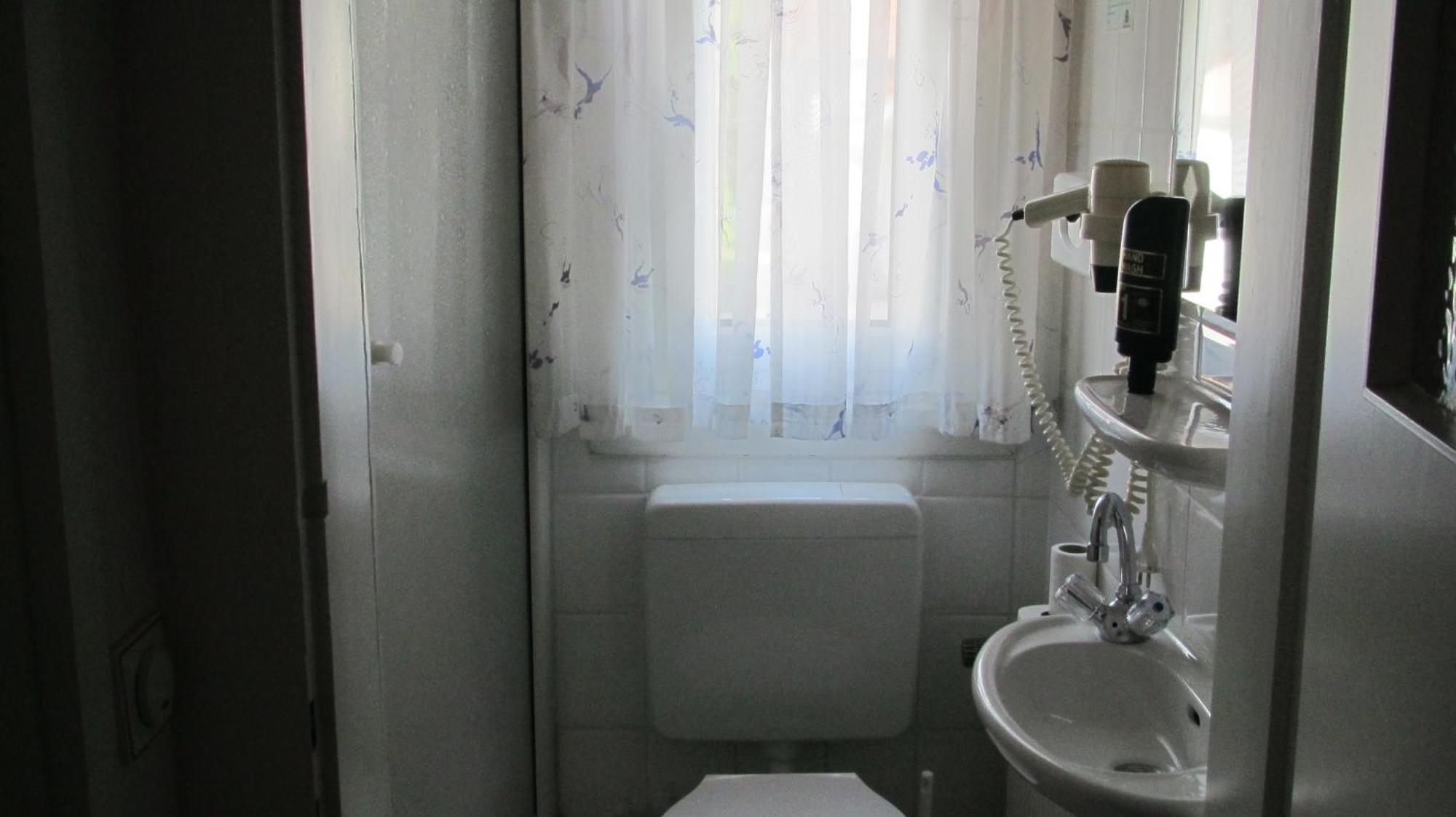 Hotel Alleeschloesschen Bad Wildungen Kamer foto